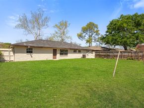 4115 Trail Lake Drive, Houston TX 77045