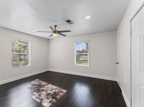 5231 Lyndhurst Drive, Houston TX 77033