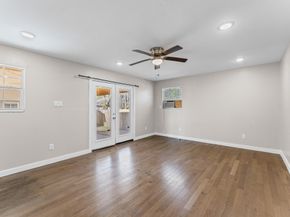 5231 Lyndhurst Drive, Houston TX 77033
