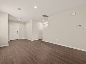 8123 Burnt Orchid Drive, Houston TX 77016
