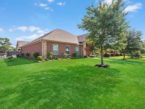 2329 Willowby Drive, Houston TX 77008