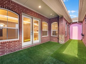 2329 Willowby Drive, Houston TX 77008