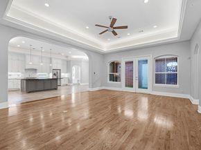 2329 Willowby Drive, Houston TX 77008