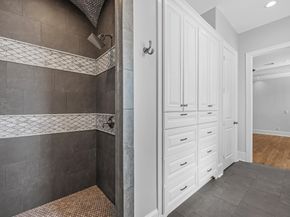 2329 Willowby Drive, Houston TX 77008