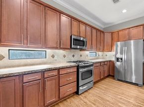 2505 dallas, Houston TX 77003