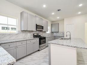 2815 Pine Estate Lane, Houston TX 77014