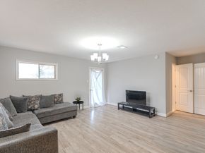 5637 Wood Creek Way, Houston TX 77017