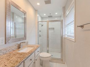 5637 Wood Creek Way, Houston TX 77017