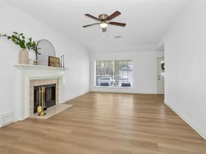 7 Amber Fire Place, The Woodlands TX 77381