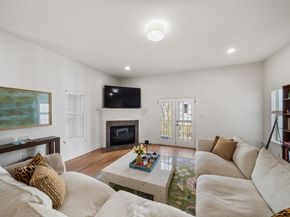 5734 Petty Street, Houston TX 77007