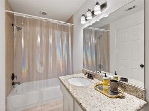 5734 Petty Street, Houston TX 77007