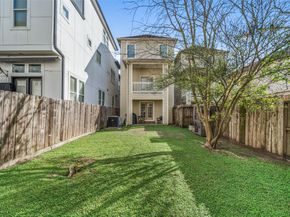 5734 Petty Street, Houston TX 77007