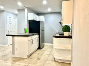 2750 Holly Hall Street 605, Houston TX 77054