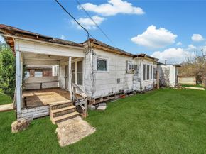 878 Granville Drive, Houston TX 77091