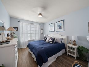 13906 Lake Benbrook Drive, Houston TX 77044