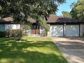 1126 Wisterwood Drive, Houston TX 77043