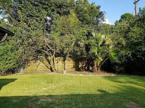 1126 Wisterwood Drive, Houston TX 77043