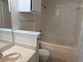 2300 Old Spanish Trail 1038, Houston TX 77054