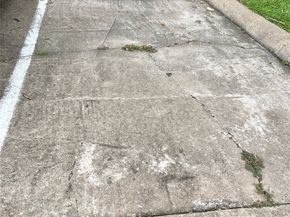 1516 Bay Area Boulevard E4, Houston TX 77058