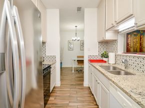 9850 Pagewood Lane 1403, Houston TX 77042