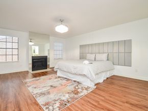 9850 Pagewood Lane 1403, Houston TX 77042