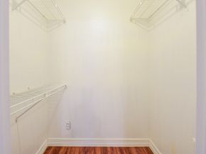 9850 Pagewood Lane 1403, Houston TX 77042