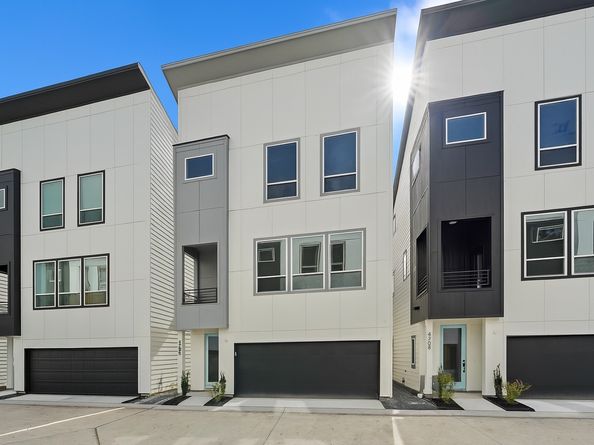 4709 Thornton Villas Lane, Houston TX 77018