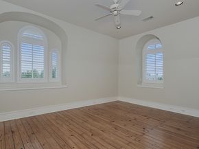 30 East Bay Boulevard, The Woodlands TX 77380