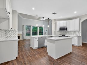 26 Ebony Oaks Place, The Woodlands TX 77382