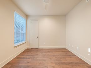 2829 Timmons Lane 201, Houston TX 77027