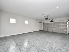 6910 J W Peavy Drive, Houston TX 77011