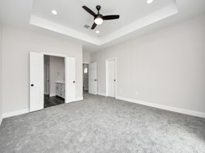 6910 J W Peavy Drive, Houston TX 77011