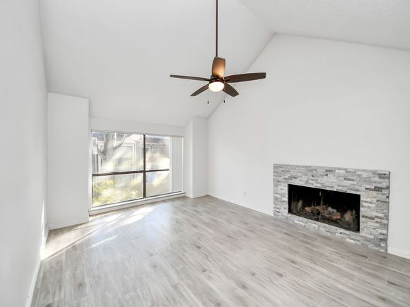 6601 Sands Point Drive 47, Houston TX 77074