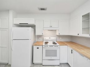 6601 Sands Point Drive 47, Houston TX 77074