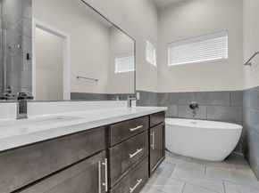 144 Knightsbridge Park Lane, Houston TX 77018