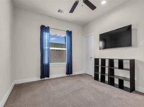 144 Knightsbridge Park Lane, Houston TX 77018