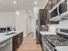 144 Knightsbridge Park Lane, Houston TX 77018