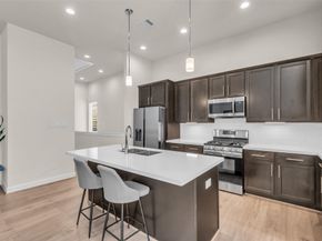 144 Knightsbridge Park Lane, Houston TX 77018