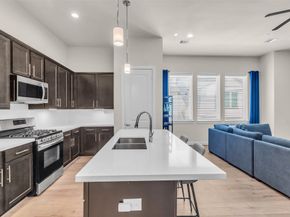 144 Knightsbridge Park Lane, Houston TX 77018