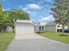 2106 Peppermill Road, Houston TX 77080