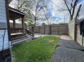129 Garrotsville Street, Houston TX 77022