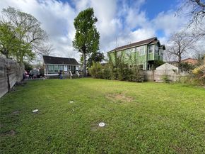 129 Garrotsville Street, Houston TX 77022
