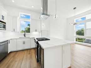 1913 Hoskins Drive E, Houston TX 77080