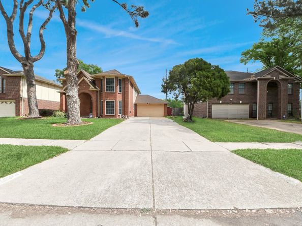 16506 Crossfield Drive, Houston TX 77095