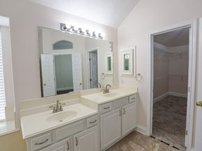 11411 Old Mission Road, Houston TX 77095