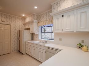1919 Mosa Creek Court, Houston TX 77017