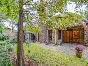 1919 Mosa Creek Court, Houston TX 77017