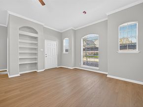 2710 Grants Lake Boulevard L8, Sugar Land TX 77479