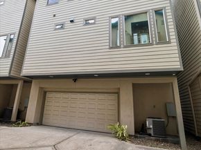 4833 Chenevert Street, Houston TX 77004