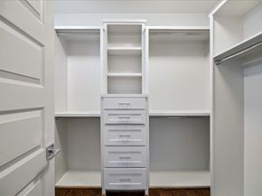 4833 Chenevert Street, Houston TX 77004